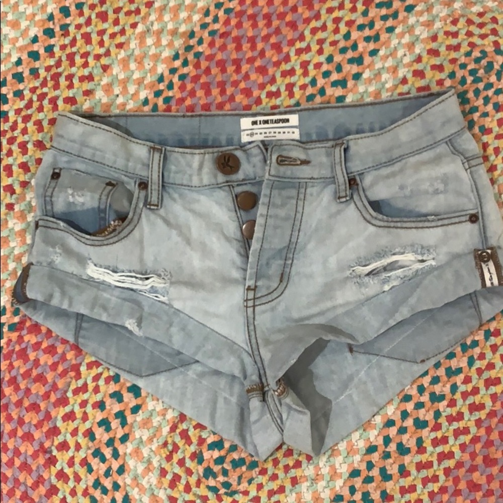 One teaspoon shorts size 23